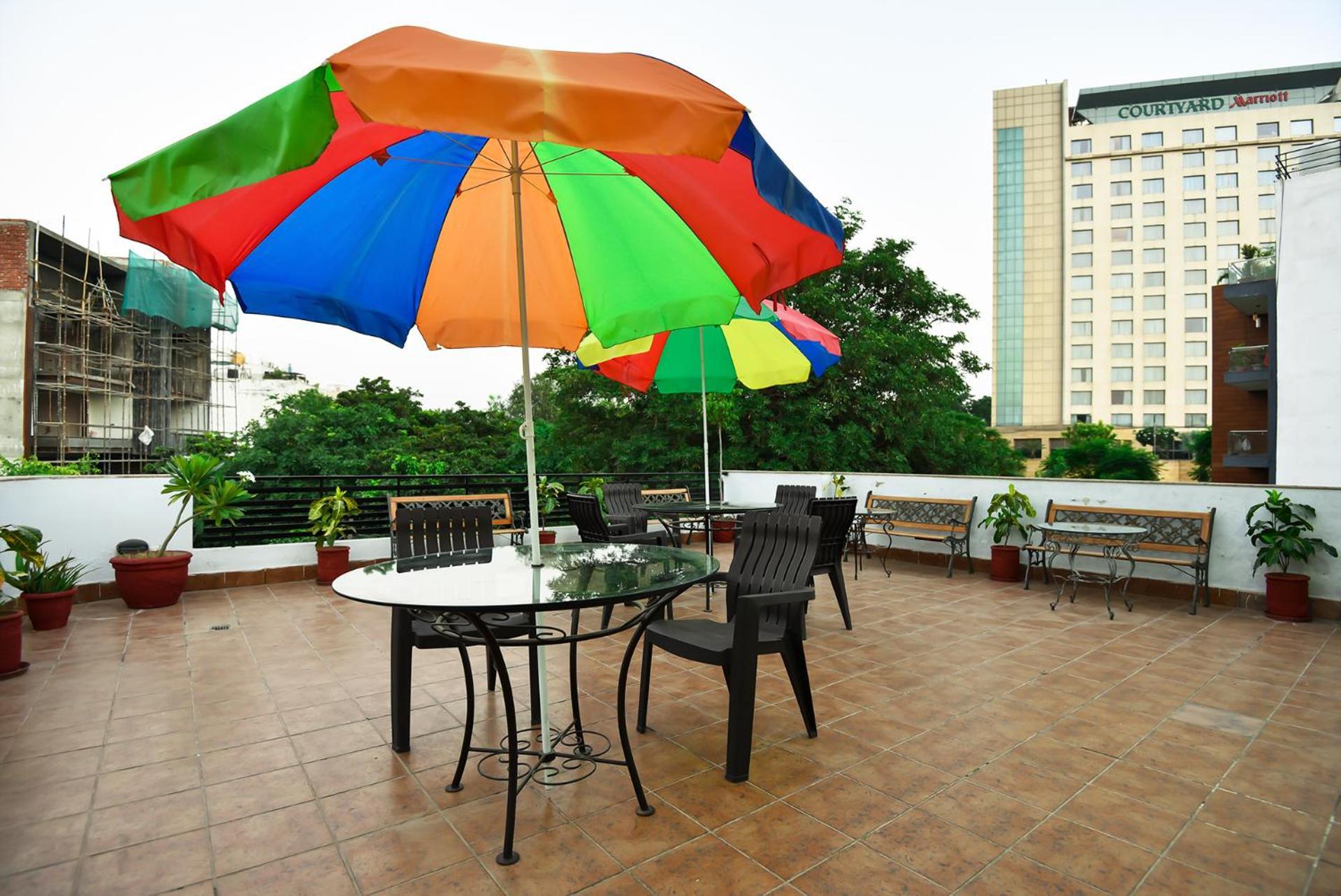 Bedchambers Serviced Apartments, Sushant Lok Apartment *